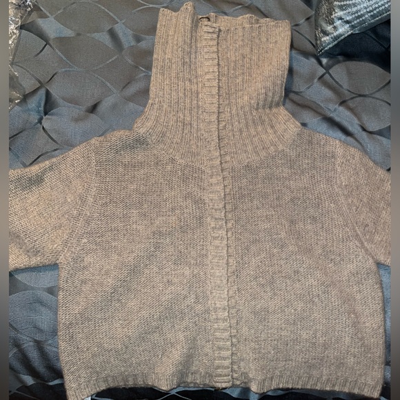 MNG Mango Short Sleeve Knit Double Zip Cropped Sweater | Size M Retro - Picture 9 of 10